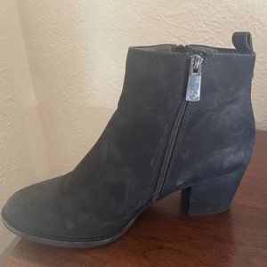 Blondo Black Boot Size 10M